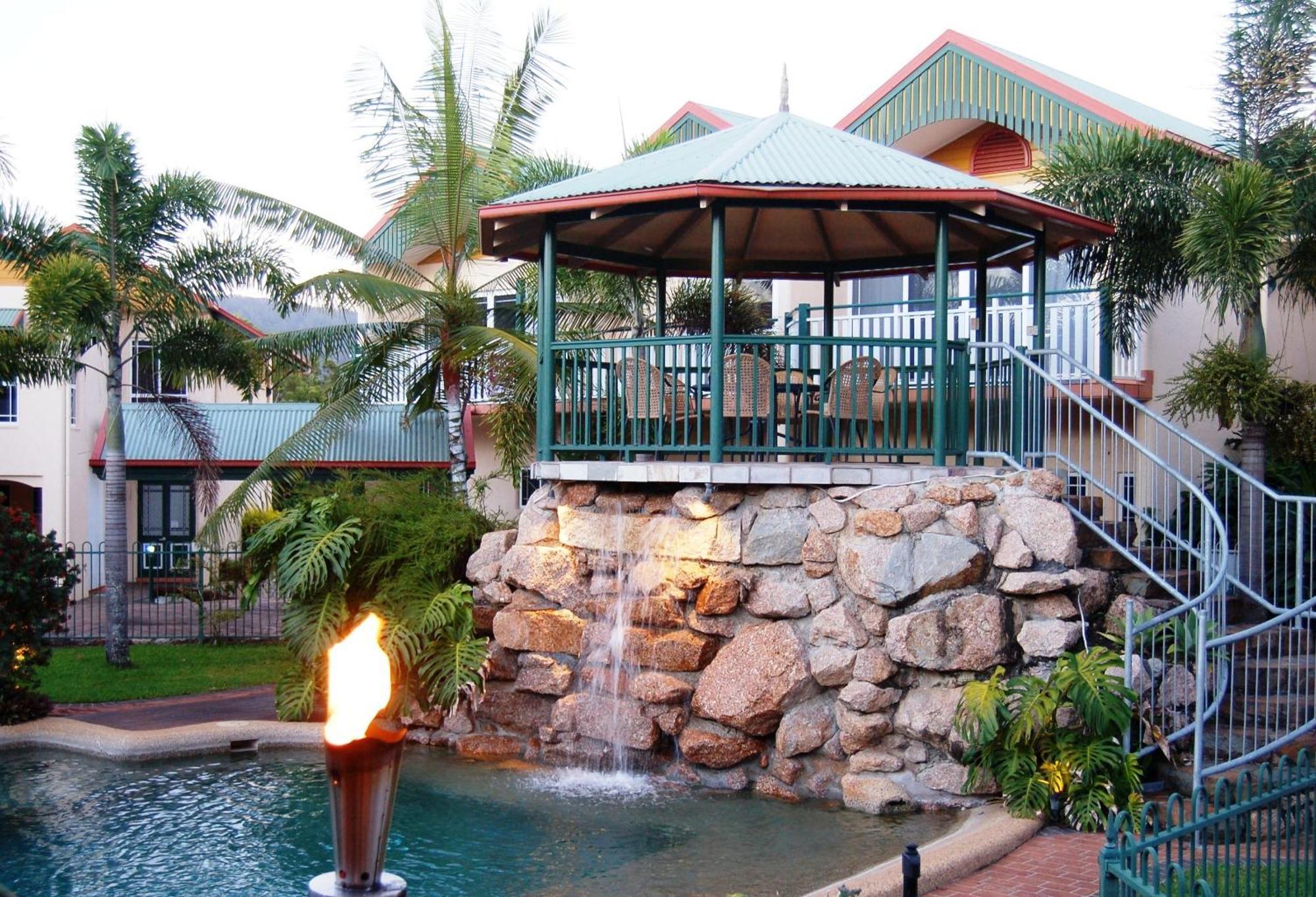 Tinaroo Lake Resort Exterior foto